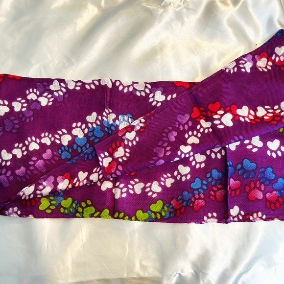 CATS PAWS SCARF, 100% VISCOSE, SOFT NOT BULKY, PURPLE AND MULTICOLOUR, 70 INCHES - Picture 1 of 4